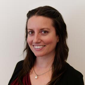 Sarah Laderman-headshot